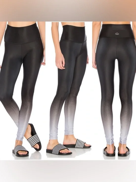 Beyond Yoga Leggings Full Length Ombré Black Gray size Medium - Picture 14 of 14